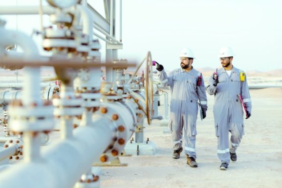 OQEP's Plan to Increase Oil & Gas Output to 300,000 boe/d by 2030: Key Opportunities for Investors and Business Owners in Oman