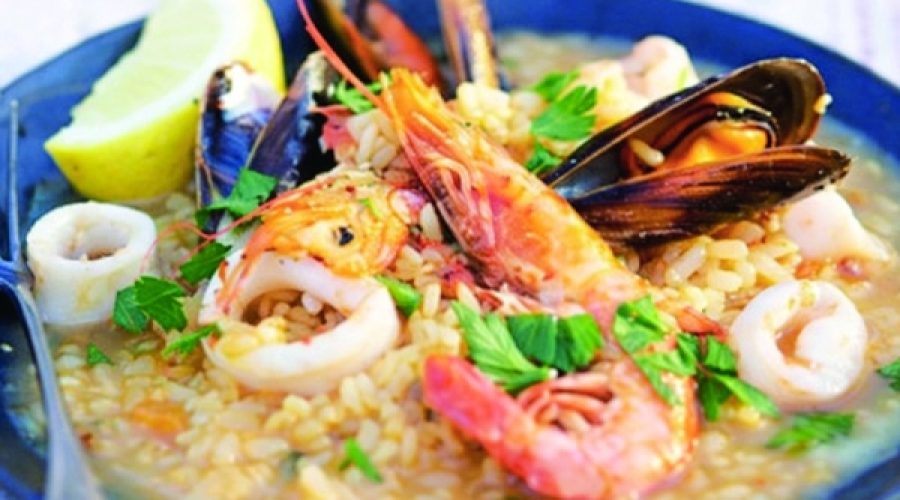 گشودن فرصت‌های سرمایه‌گذاری: چگونه میراث آشپزی ساحلی عمان می‌تواند کسب و کار شما را رونق دهد