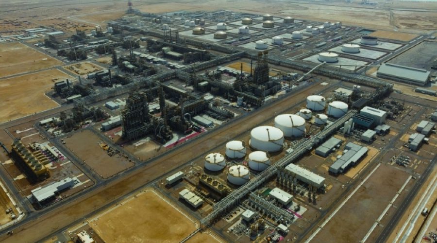 مناقصة النفط الخام العماني التي تقدمها شركة توتسا: ما تعنيه ضغوط العرض بالنسبة لاستثماراتك وفرص أعمالك؟