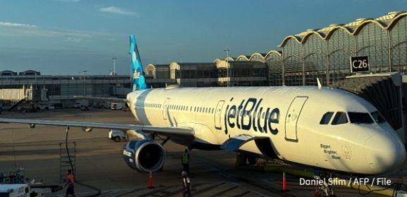 US FAA Grounds All JetBlue Flights: What It Means for Investors and Businesses in the Aviation Sector
