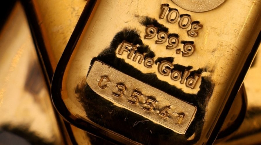 Gold Prices Plunge Amid Iran Tensions: What This Means for Investors and Businesses in Oman