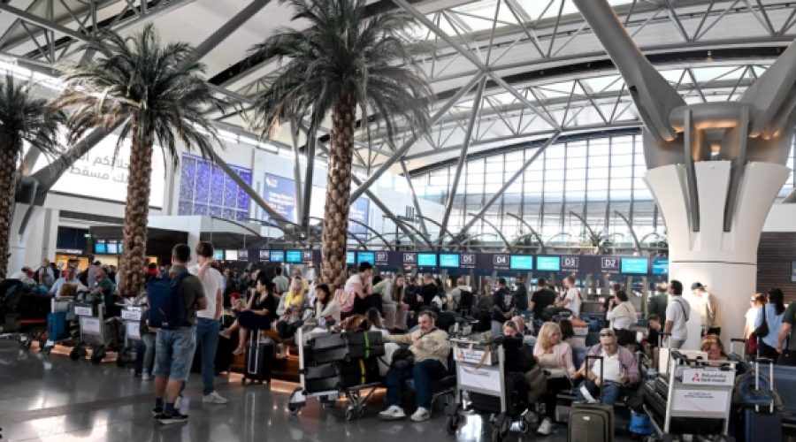 Middle East Flight Cancellations Decline: What the Recovery Means for Oman’s Travel and Investment Sectors