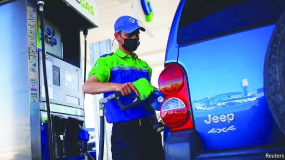 Oil Prices Dip: Implications for Investors and Businesses Amid Rising Ceasefire Optimism