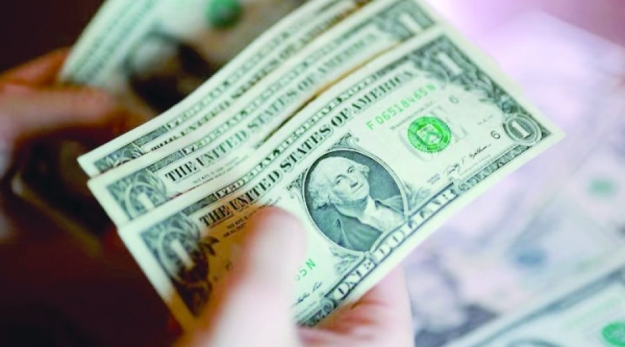 Dollar Weakens Amid War Uncertainty: What This Means for Investors and Businesses in Oman