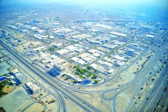 Oman's Non-Oil GDP to Reach RO 28.7 Billion in 2025: Key Growth Insights for Investors and Entrepreneurs