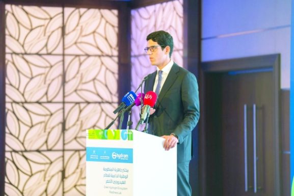 التحركات الاستراتيجية لشركة يمنا: كيف تعزز سوق الهيدروجين في سلطنة عمان وتخلق فرصاً استثمارية جديدة