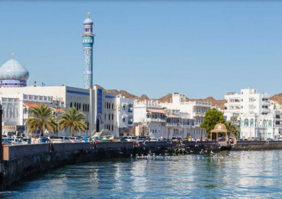 توقعات نمو عدد الزوار في سلطنة عمان لعام 2026: ماذا يعني ذلك للمستثمرين وأصحاب الأعمال؟