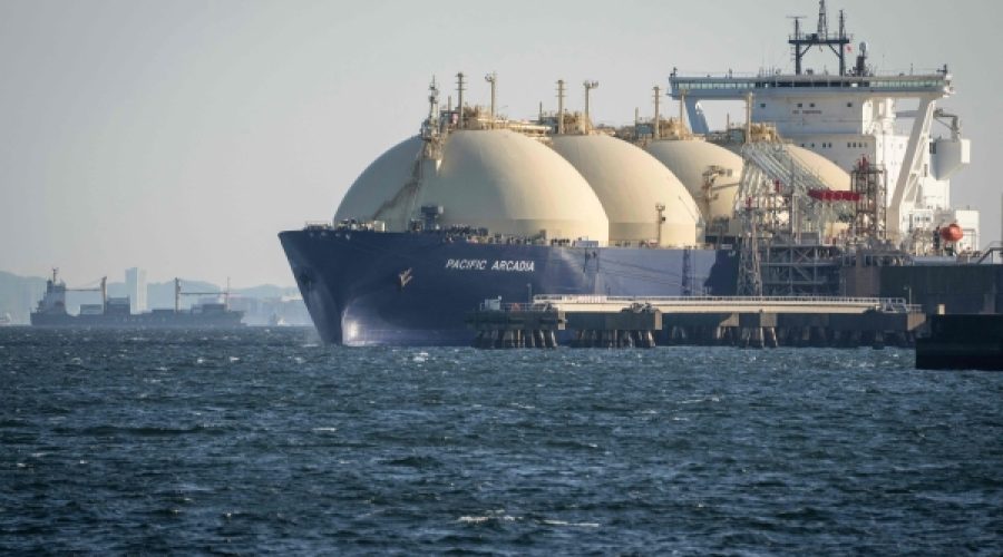 Crude Oil Demand Forecast: Biggest Quarterly Drop Since Covid and What It Means for Investors and Businesses