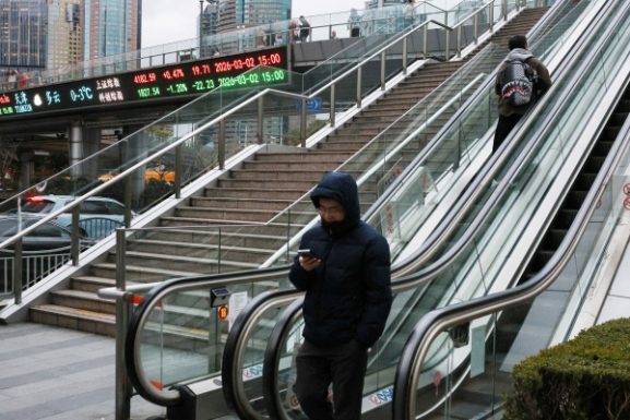 Stocks Rally Amid Peace Hopes: Implications for Investors and Oman’s Oil Market