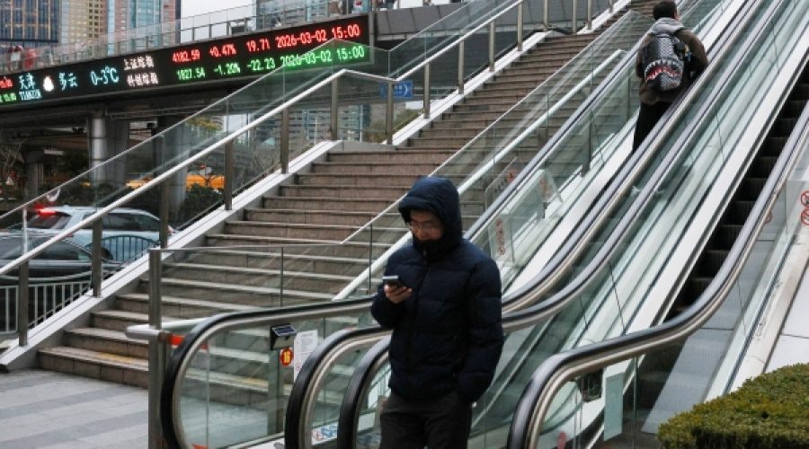 Stocks Rally Amid Peace Hopes: Implications for Investors and Oman’s Oil Market