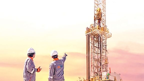 استحوذت شركة OQEP على حصة 35% في القطاع 27 بسلطنة عمان: الفرص الرئيسية والتأثيرات على المستثمرين وأصحاب الأعمال