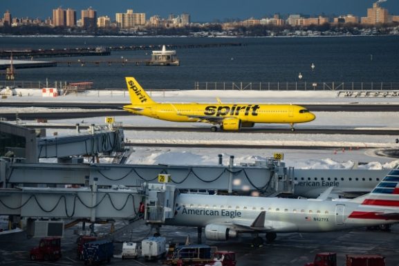 اقدام ترامپ برای فروش خطوط هوایی اسپریت: این اقدام برای سرمایه‌گذاران و فرصت‌های تجاری در بخش هوانوردی چه معنایی دارد؟
