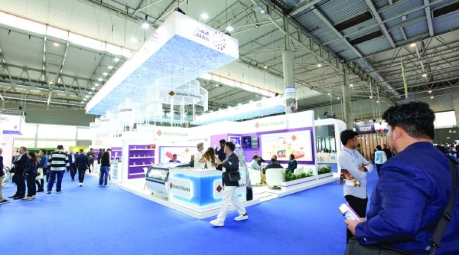 فشار دولت برای بومی‌سازی در بخش شیلات عمان: پیامدهای کلیدی برای سرمایه‌گذاران و کارآفرینان