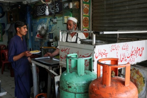 افزایش تقاضای جهانی برای گاز طبیعی: پیامدهایی برای سرمایه‌گذاران و کسب‌وکارهای عمانی