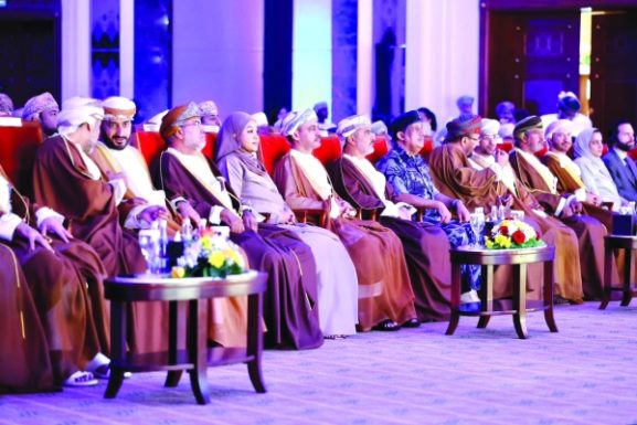 ۲۴ توافقنامه سرمایه‌گذاری جدید و ۹ طرح ابتکاری امضا شد: این امر چه معنایی برای رشد و فرصت‌های تجاری در عمان دارد؟