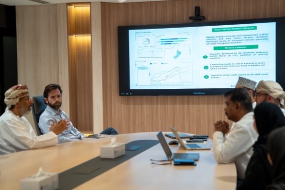 ميناء الدقم ينضم إلى منصة ميزان التابعة لمركز عُمان للصفر الصافي: ما الذي يعنيه ذلك لنمو الأعمال المستدام في عُمان؟