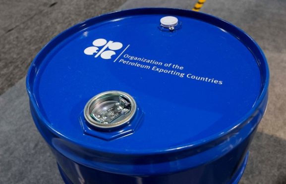 Oil Prices Stabilize After Volatility: What Investors Need to Know About Market Impact