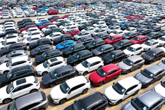 ایالات متحده تعرفه‌های خودرو اتحادیه اروپا را به 25% افزایش می‌دهد: این به چه معناست برای تجارت بین‌المللی و سرمایه‌گذاران