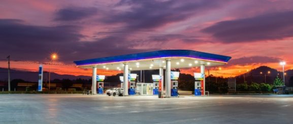 New Regulations for Setting Up Gas Stations in Oman: What Investors and Business Owners Need to Know