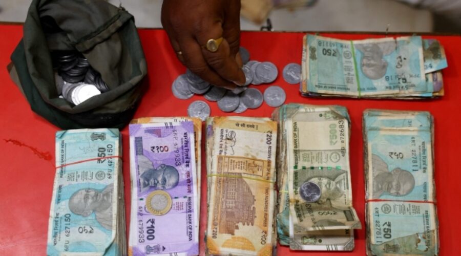 India’s Efforts to Stabilize Rupee Amid Oil Shock: What Investors and Businesses Need to Know