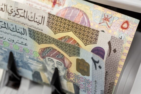 MoL Urges Employers to Advance May Salary Payments: What This Means for Businesses and Employees in Oman
