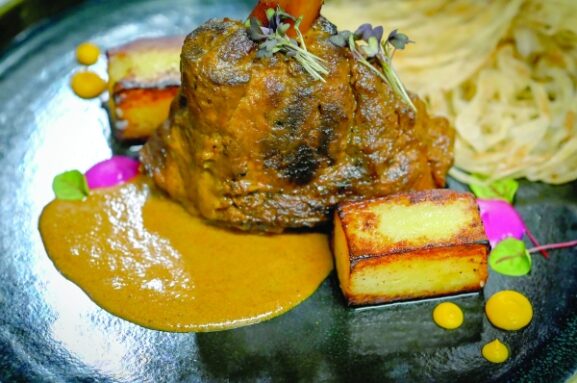 Spice Ingenuity: How Slow-Braised Culinary Trends Can Enhance Your Restaurant Business in Oman