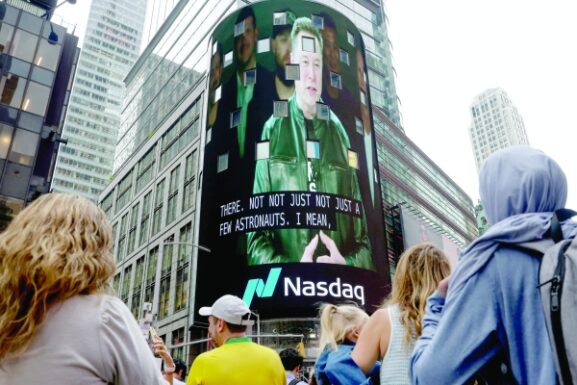 SpaceX's Anticipated Nasdaq Debut: What This $2 Trillion Valuation Means for Investors and Entrepreneurs