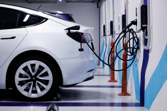 E-Car Sales in the EU Surge 43% in May: What Chinese Brand Growth Means for Your Business Opportunities