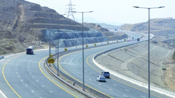 Oman Invests RO 73.4 Million in Development Projects: Key Opportunities for Investors and Entrepreneurs