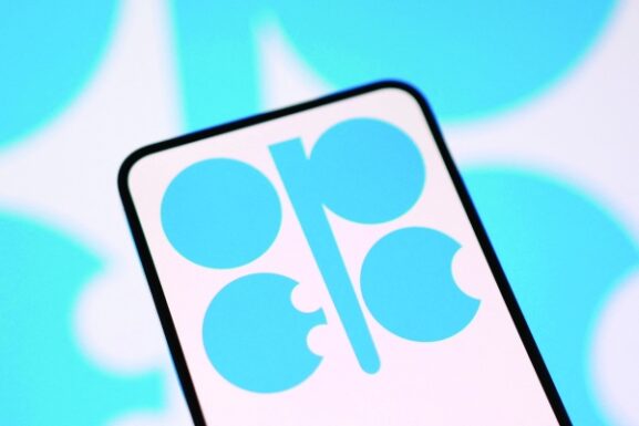 OPEC Faces Potential Shrinkage as Iraq Considers Exit: What It Means for Global Oil Investors and Markets