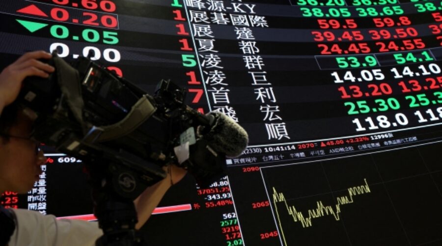 Global Markets Stabilize: What the US-Iran Ceasefire Means for Investors and Oil Prices