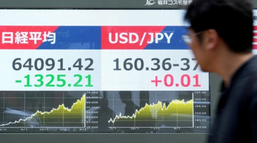 Asian Shares Dip on Chipmaker Decline: What This Means for Investors Ahead of US Jobs Data