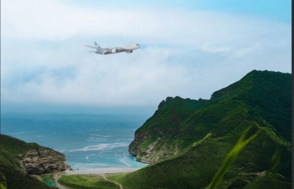 Oman Air Launches Bahrain-Salalah Charter Service: What This Means for Regional Business Travel and Investment Opportunities