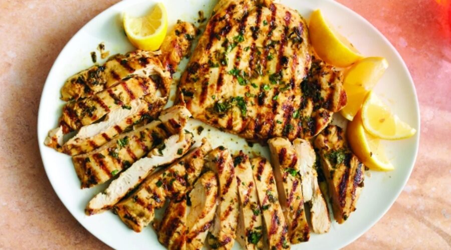 Maximizing Flavor and Profit: 4 Essential Tips for Grilling the Perfect Chicken in Your Restaurant